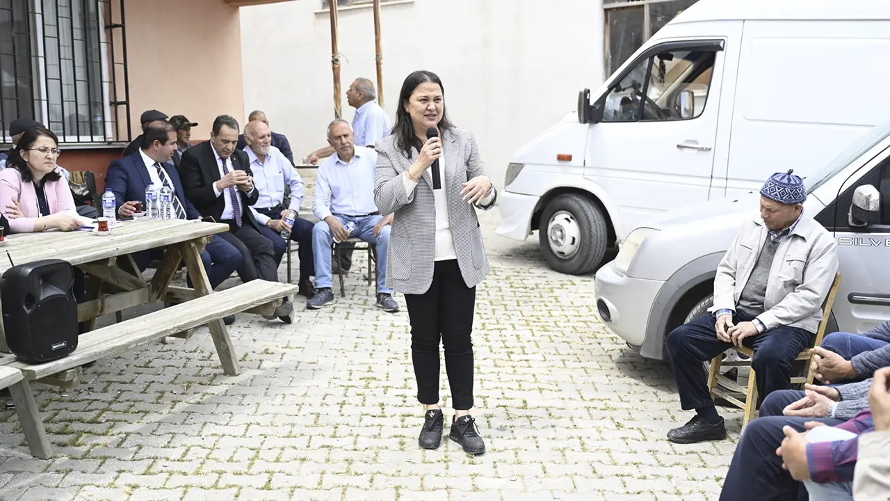Uşak Üniversitesi’nden Köylüye Tarım Ve Hayvancılık Desteği