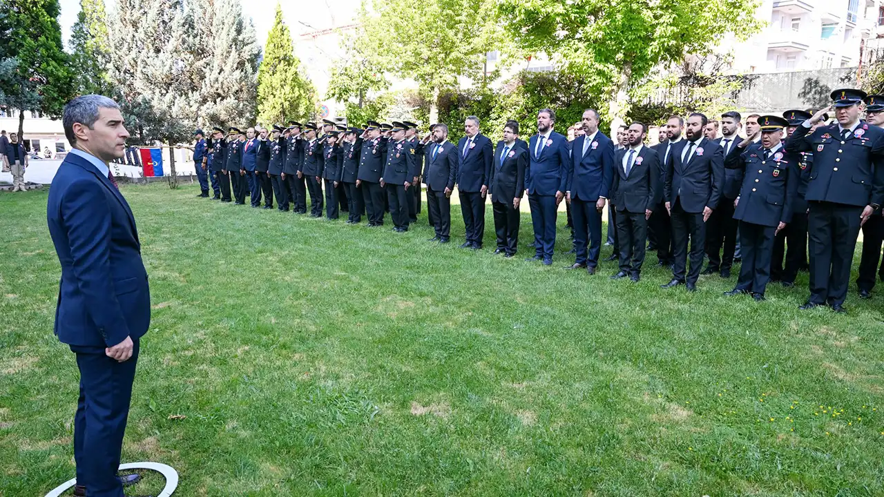 Vali Uşak Jandarma Kutlama1