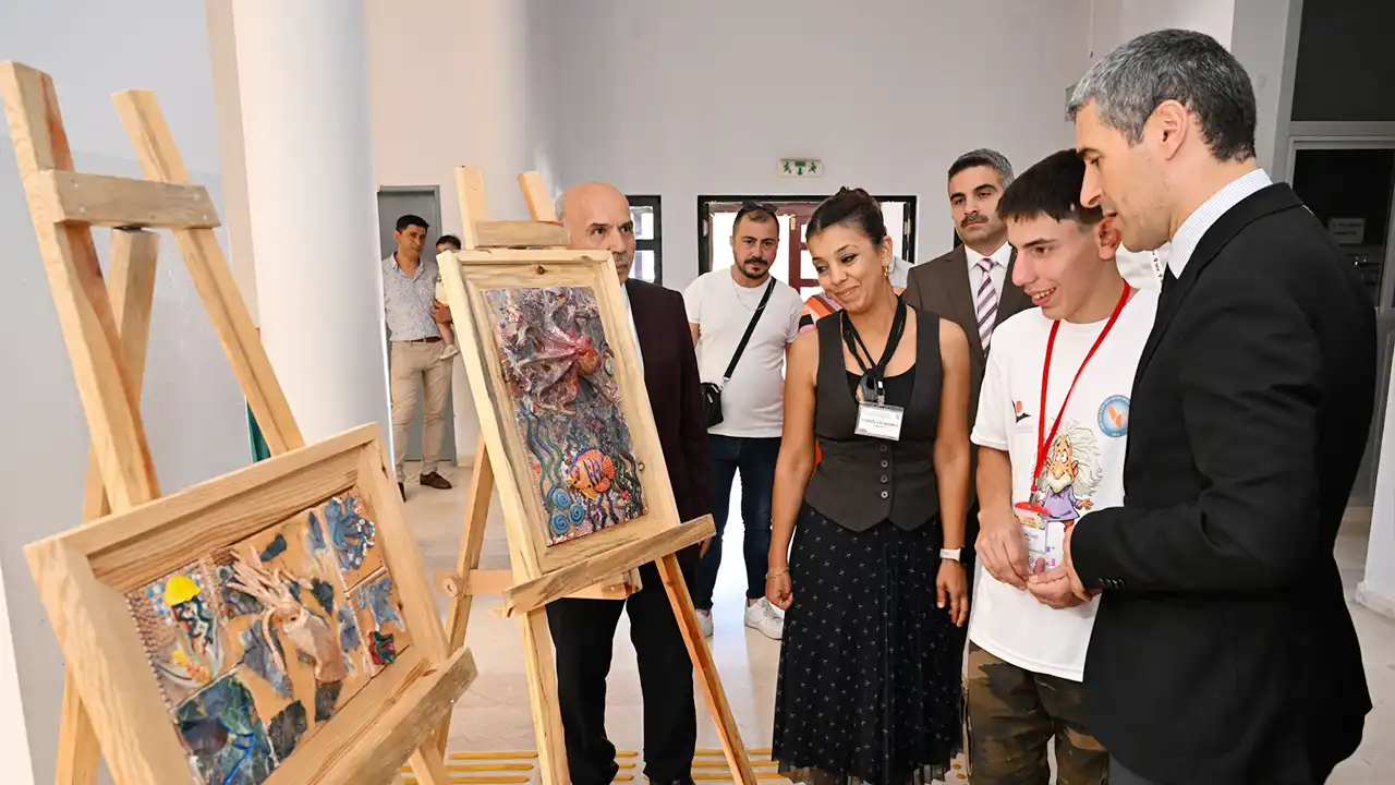 Uşak Tübitak Fuar Sergi Açılış3