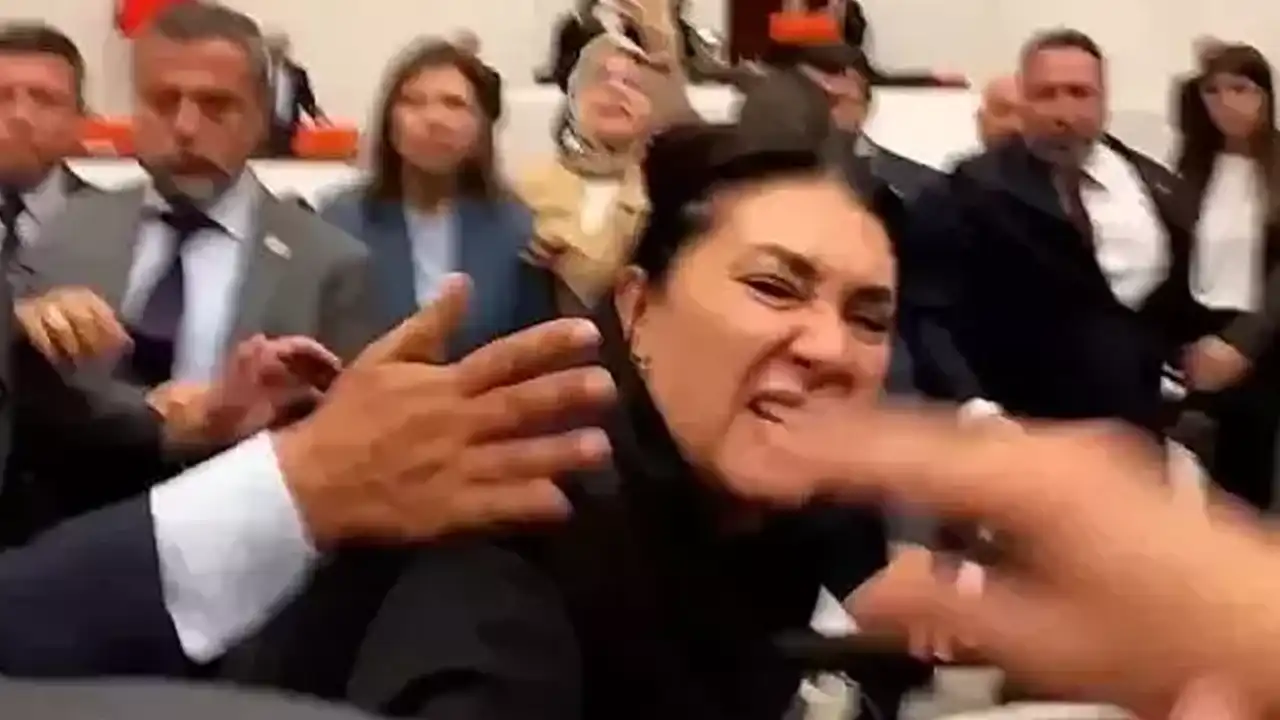 Tuğrul Vekil Kavga Meclis
